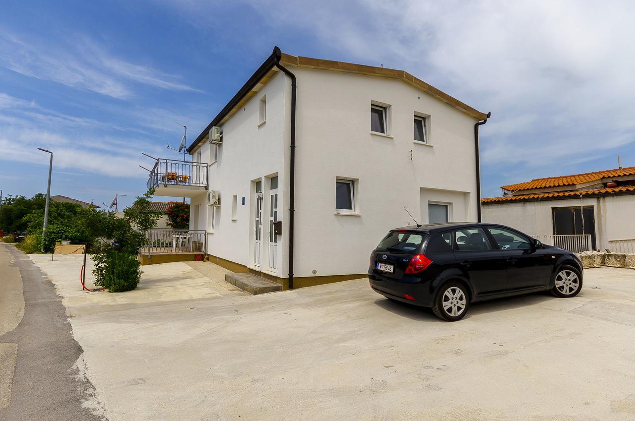 Apartments Mirko I Anda Donji Okrug  Exterior foto